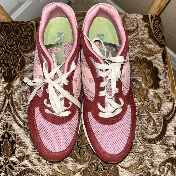 Saucony Women’s shoes - Picture 2 of 4